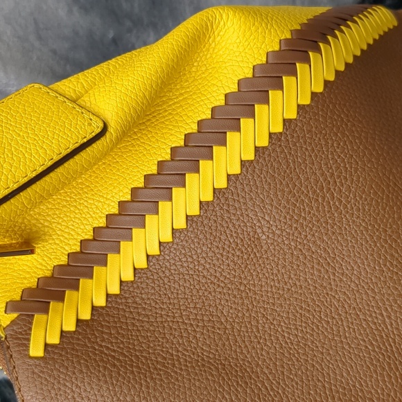 Michael Kors Karson Two-Tone purse - Picture 4 of 16